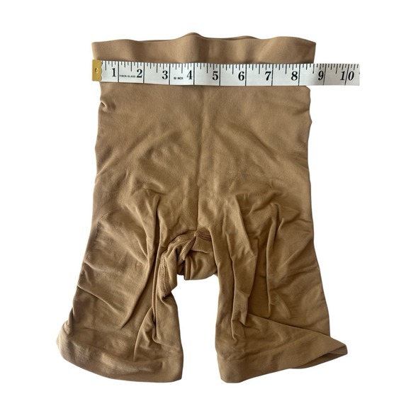 SKIMS Sculpting Mid Thigh Short  Open Gusset Color Clay Women's Small NWOT - Picture 5 of 6